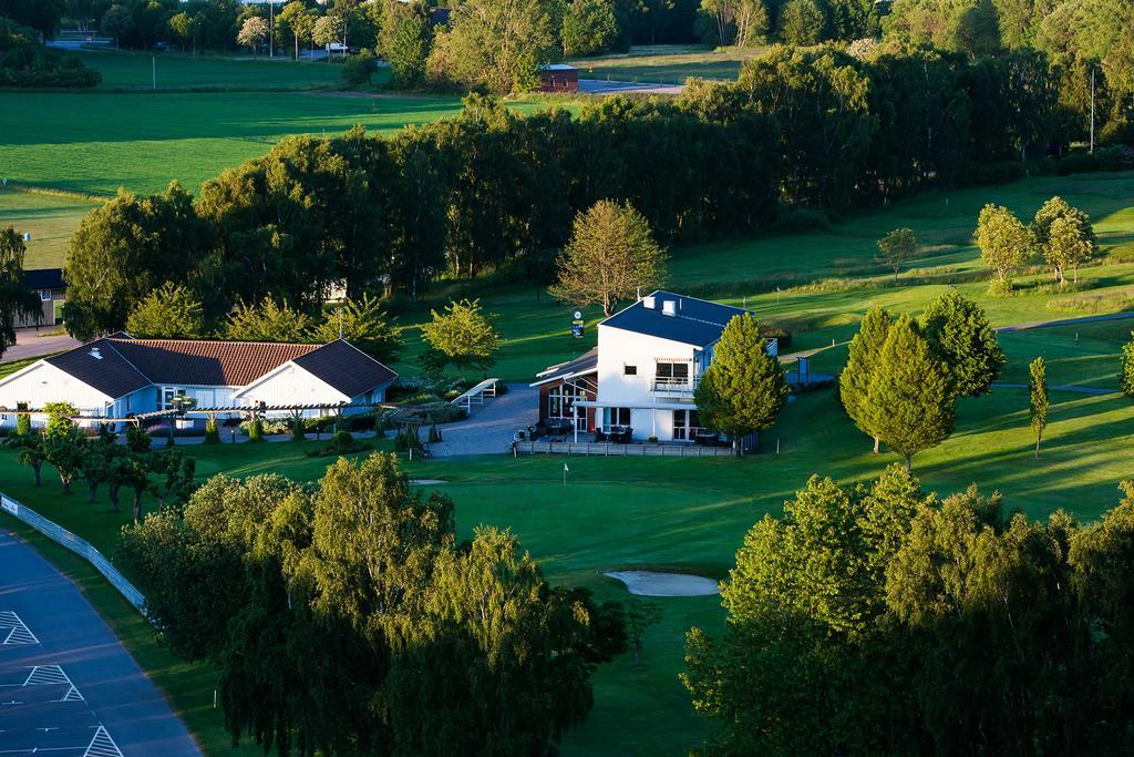 Soederasens Golf Lodge Risekatslosa Extérieur photo